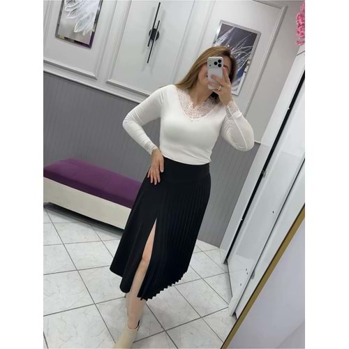 Dantel detay V Yaka Tşört - Zümra Butik - BEYAZ - M